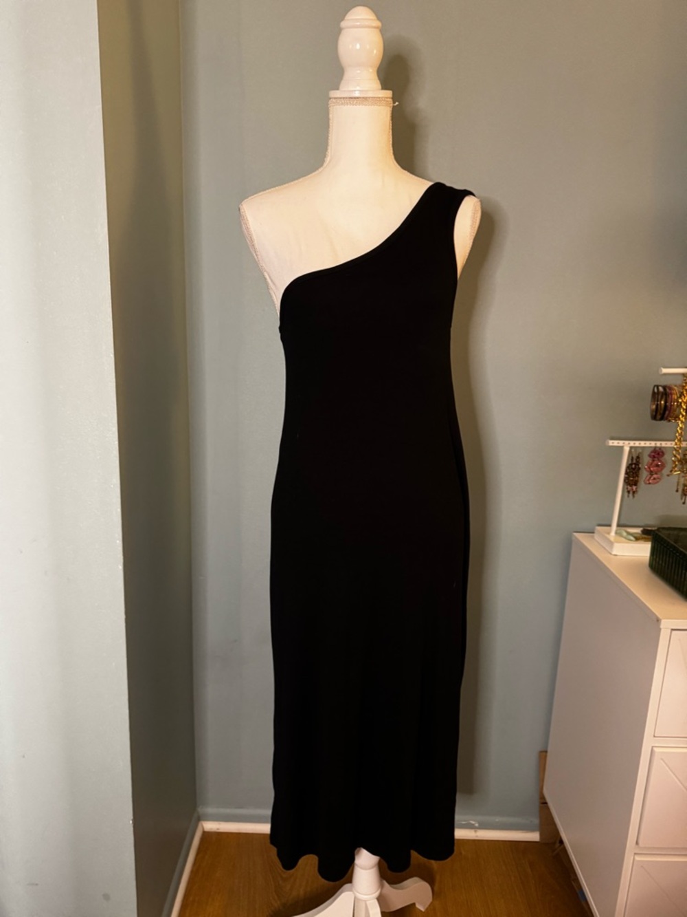 41 Hawthorn One-Shoulder Black Maxi Dress